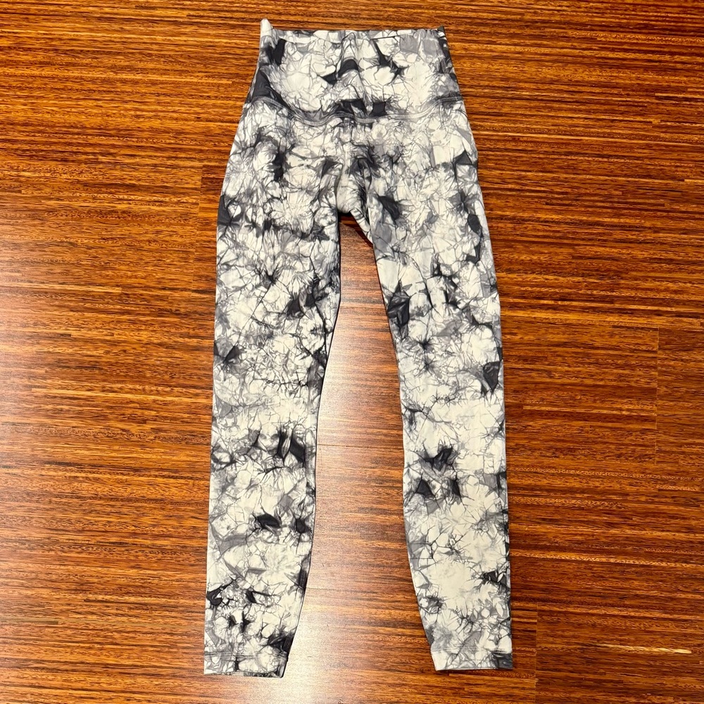 Lululemon Wunder Under Hi-Rise 7/8 Tight Full-On Luxtreme 25" Shibori grey white